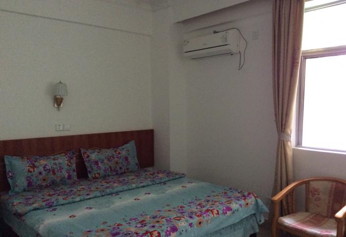 精致园景大床房