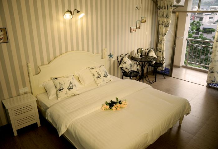 情定爱情海（山景大床房）