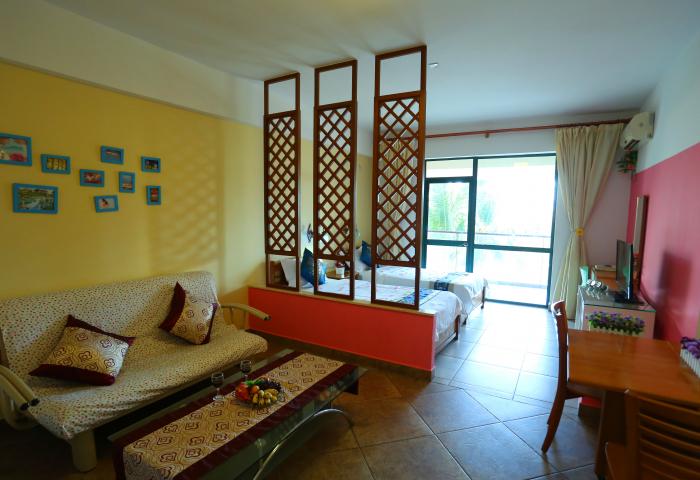 三亚湾路116号--高级园景房