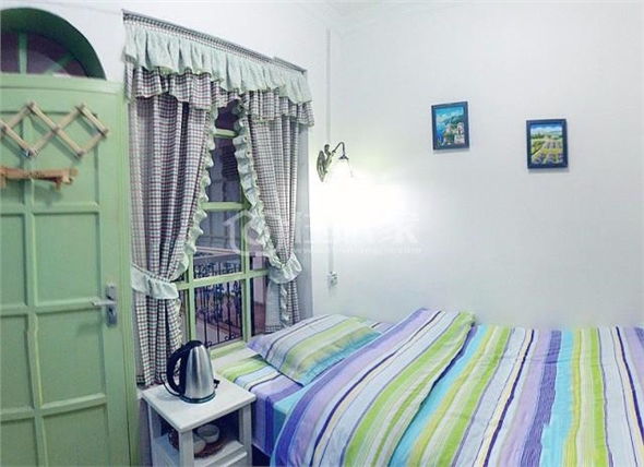 在水一方咖啡旅馆经济单人间 305