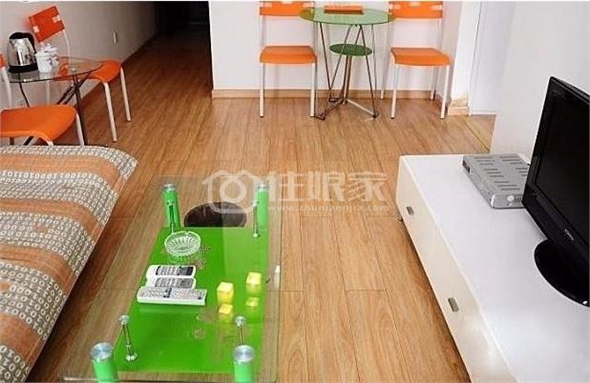 汇泰大厦 --香港边界景观套房，可看香港夜景