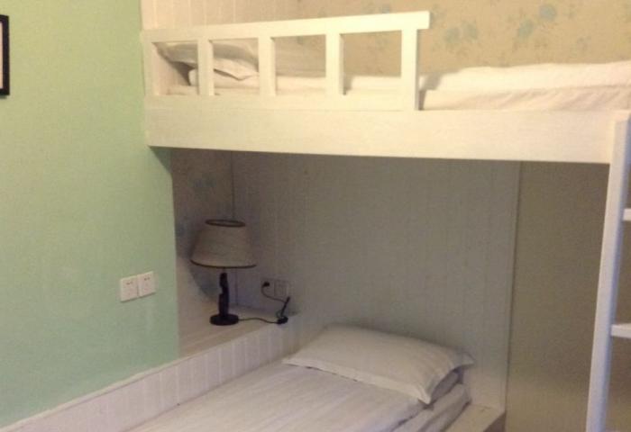 高低错位双人间