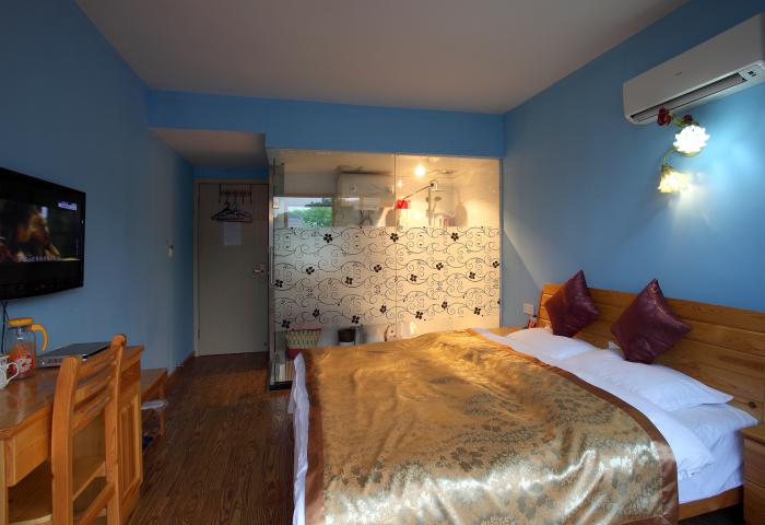 1.8米大床（全落地窗+迷你露台）