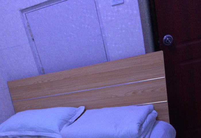 标准情侣间