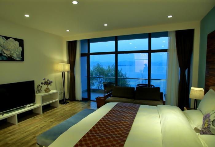 豪华海景大床房