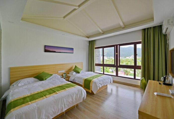 豪华景观家庭房（1.5M+1.2M)