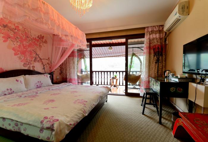 溪桥月夜二楼大床