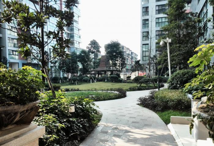 新华公园温馨套二