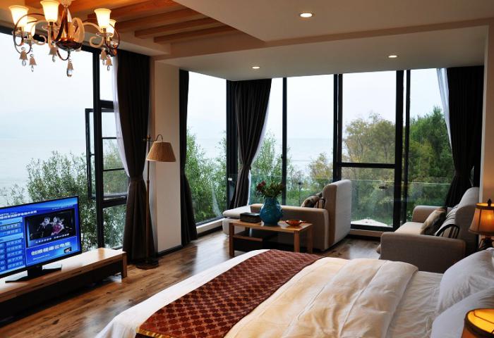 无敌海景大床房