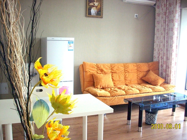 成都一室两厅一厨一卫一阳台落地窗优质