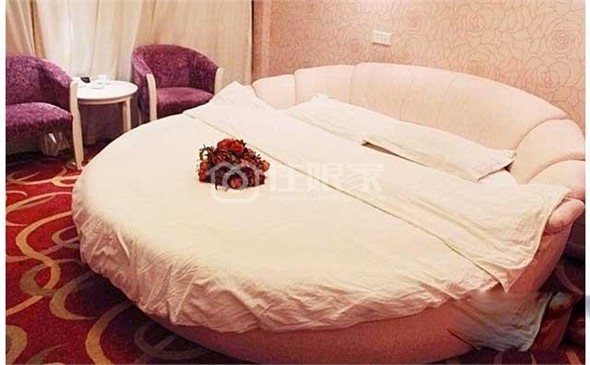 南京满庭芳主题圆床双人大房