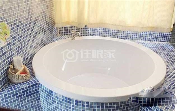 南京月朦胧主题双人浴缸大房