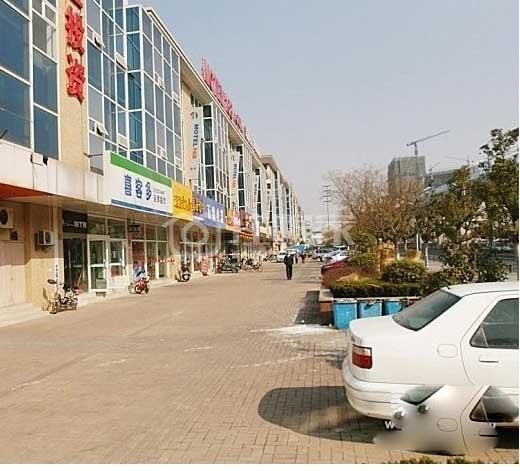 *江宁区义乌小商品城大学城龙眠大道地