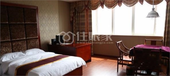 新野鼎泰家园酒店