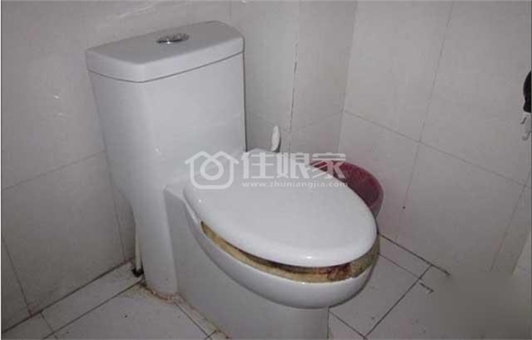精装飘窗小房