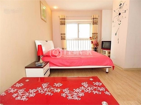 市中心▷国贸360广场▷米兰大床房