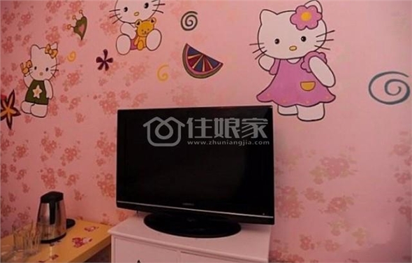 *中州大道HELLO KITTY粉色