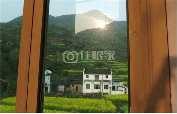 *婺源最美乡村旅馆小妹房