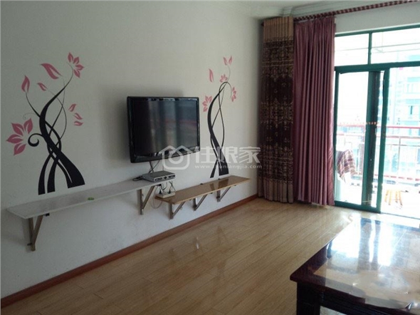 单身公寓 交通方便