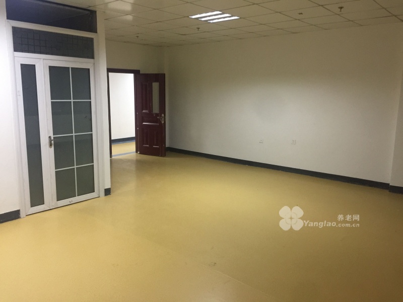 
              兰陵镇颐康老年公寓                            