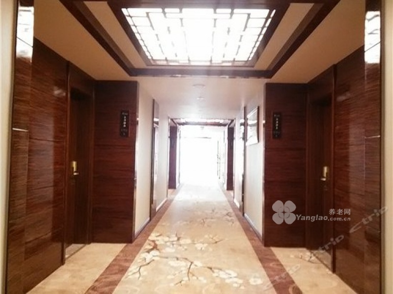 
              宜春玉盘疗养院                            