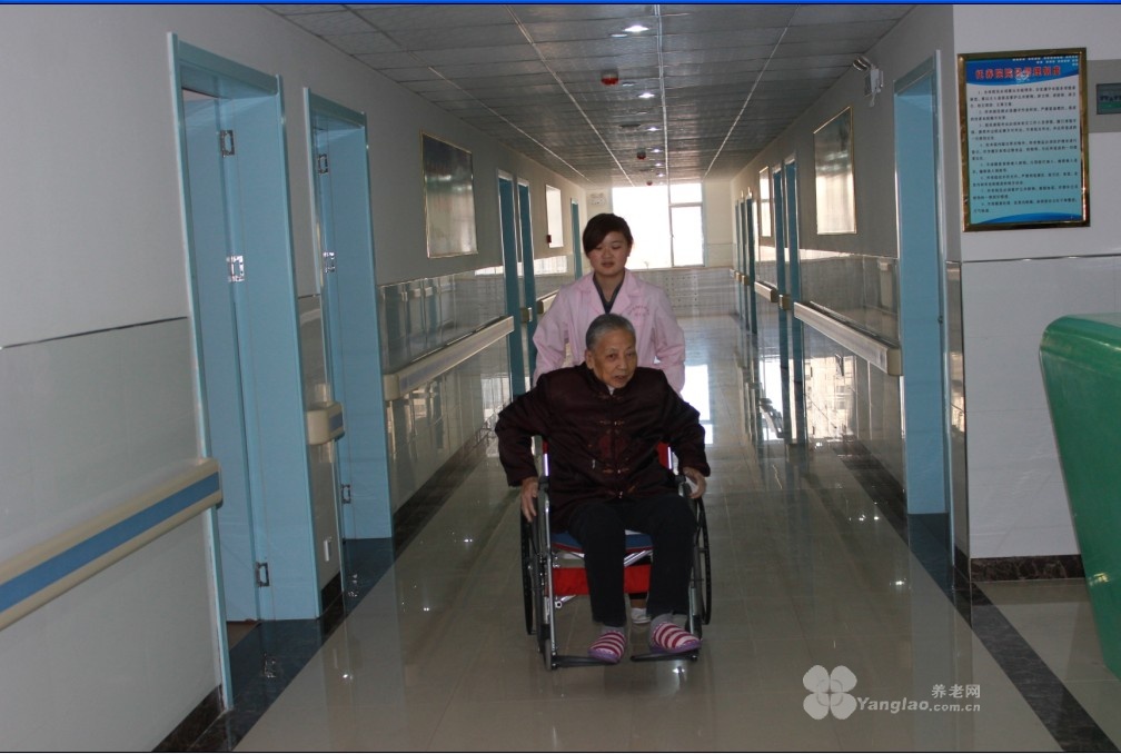 
              延安市宝塔区慧泽老年服务中心                            